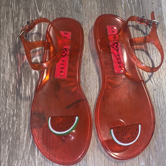 Katy Perry - Picture 1 of 4